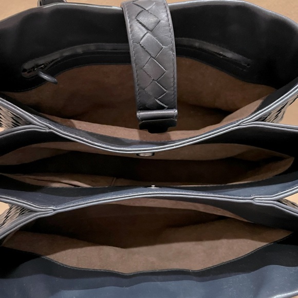 Bottega Veneta Navy Blue Intrecciato Leather Mini Roma Tote - Picture 7 of 7